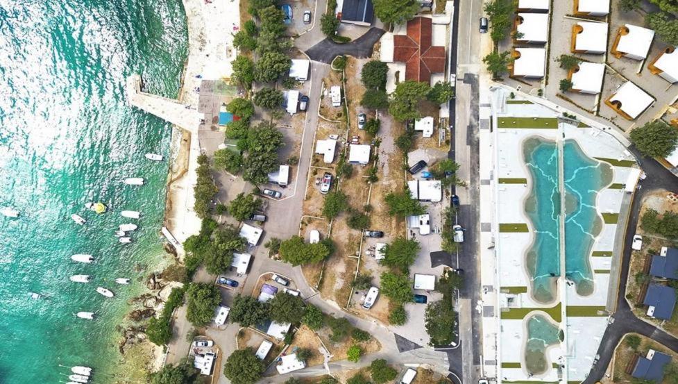 Memita Mobile Homes, Selce Exteriör bild