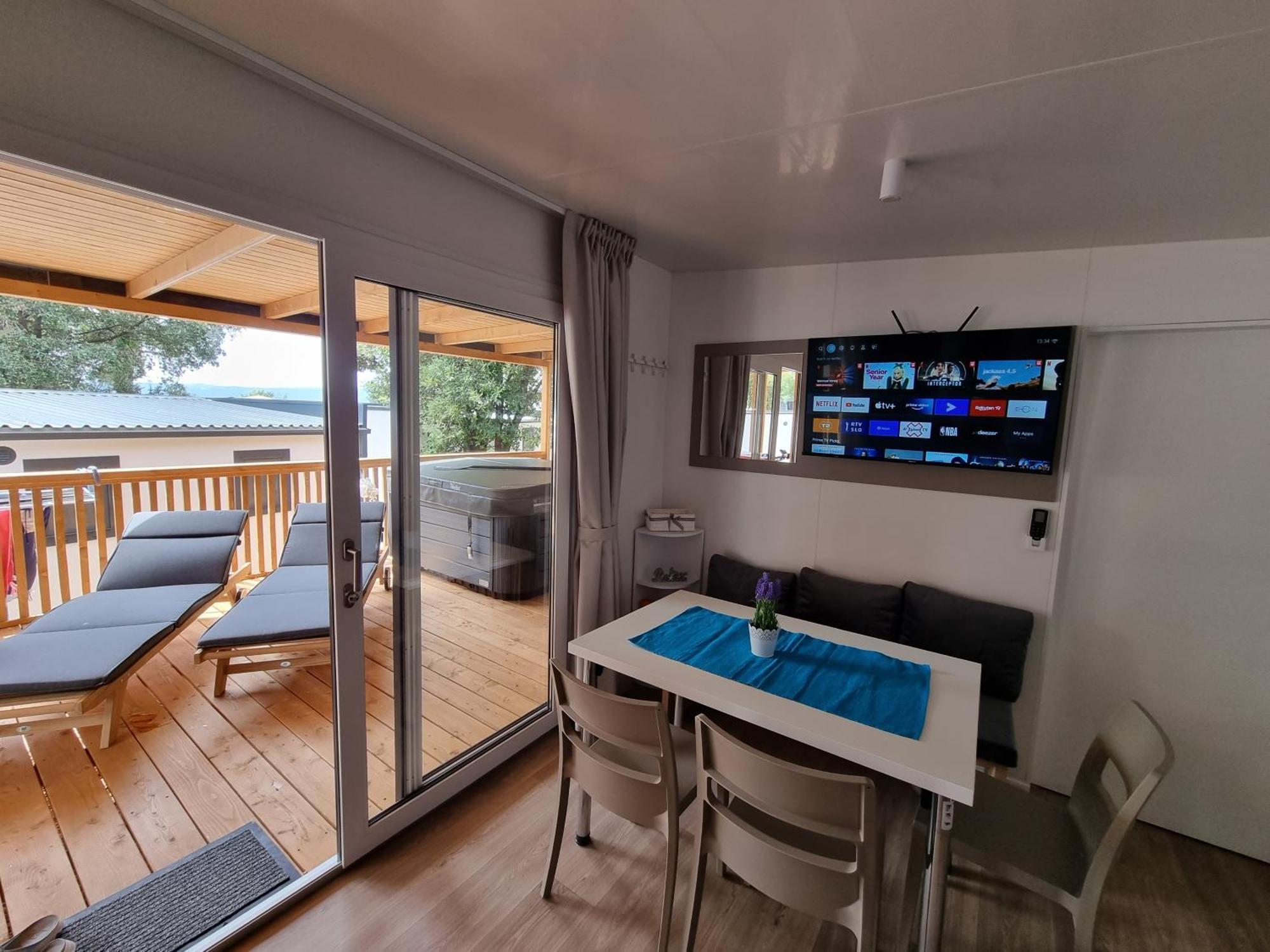 Memita Mobile Homes, Selce Rum bild