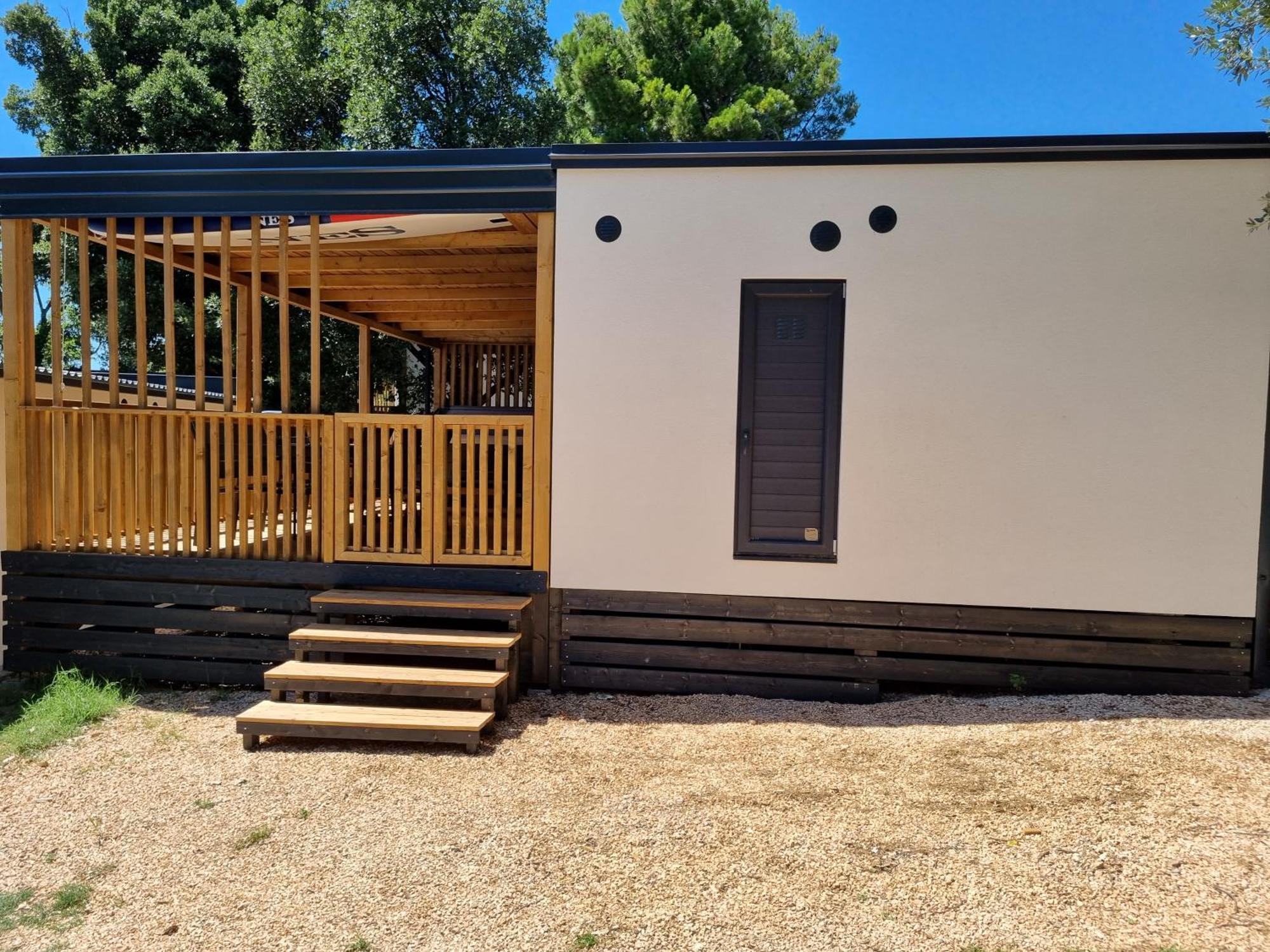 Memita Mobile Homes, Selce Rum bild